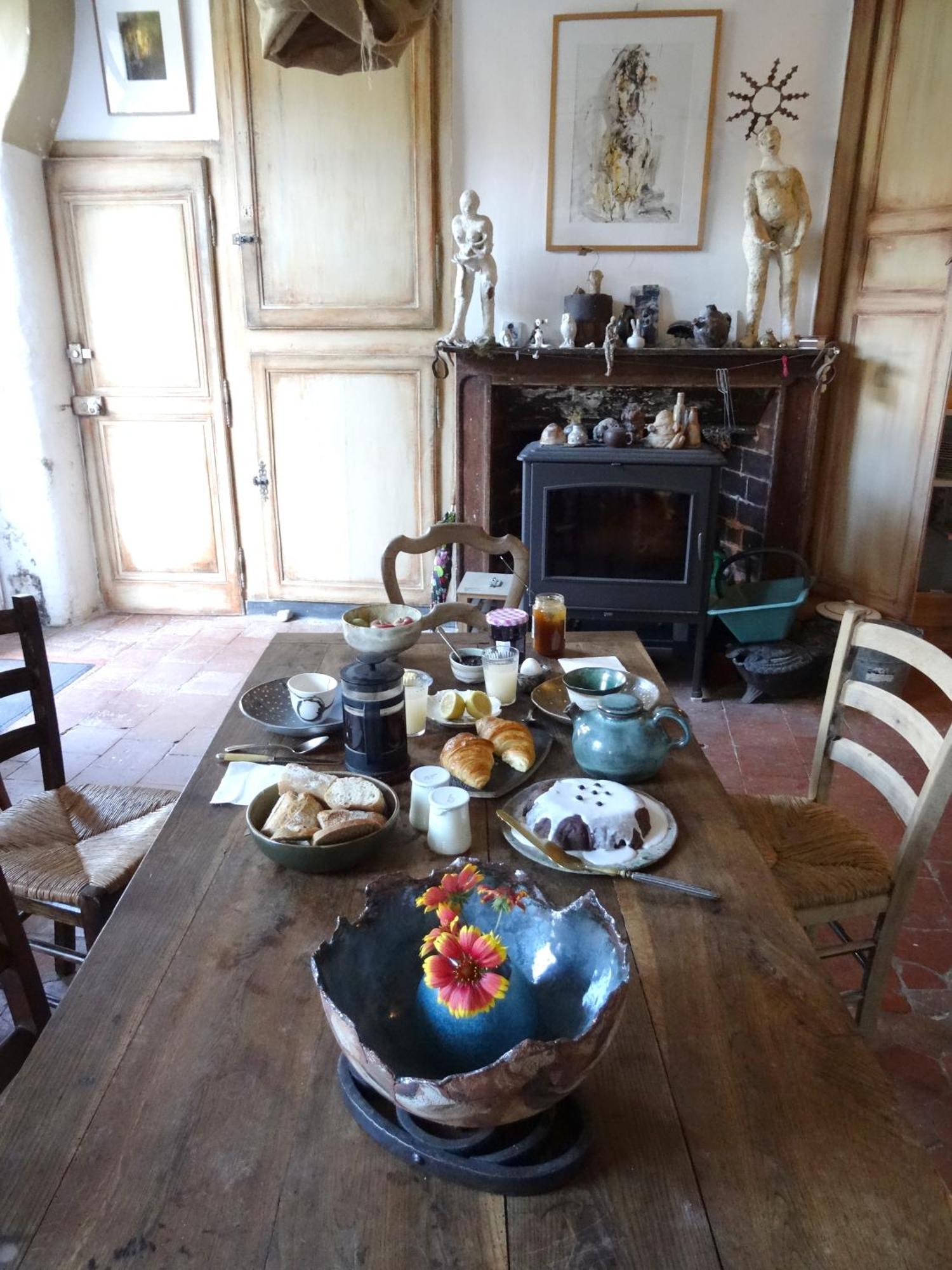 Bed and Breakfast L'Escalier Des Reves Saint-Sauveur-en-Puisaye Exteriér fotografie